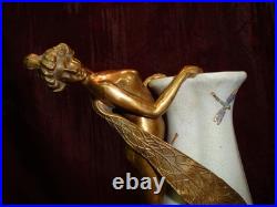 Vase Figurine Grenouille Elfe Fee Style Art Deco Style Art Nouveau Porcelaine Vase Figurine Grenouille Elfe Fee Style Art Deco Style Art Nouveau Porcelaine