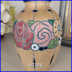 Vase ancien Amphora sculpté décor fleurs Riessner Stellmacher & Kessel Art Déco Vase ancien Amphora sculpté décor fleurs Riessner Stellmacher & Kessel Art Déco