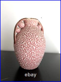Vase art-déco dans le goût de Jean Besnard vieux rose émail crispé PORT OFFERT