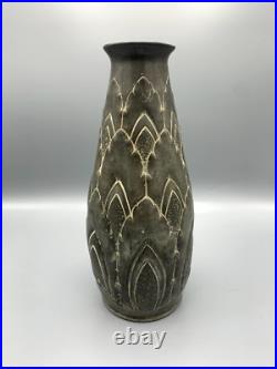 Vase art déco en étain pur signé LAVEUR vintage ancien étain repoussé Vase art déco en étain pur signé LAVEUR vintage ancien étain repoussé