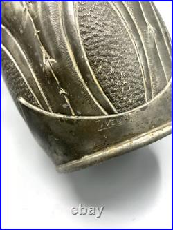 Vase art déco en étain pur signé LAVEUR vintage ancien étain repoussé Vase art déco en étain pur signé LAVEUR vintage ancien étain repoussé