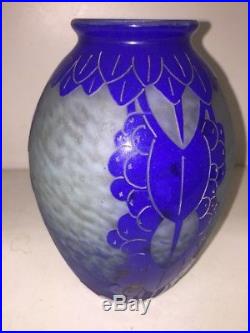 Vase art déco signé CHARDER, myrtilles de 17cm-le Verre Français