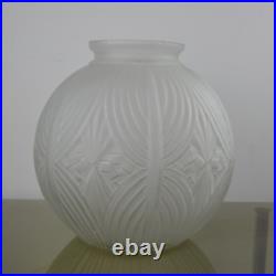 Vase boule Art Déco. Vers 1930 made in france
