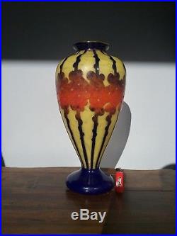 Vase en Pâte de Verre multicouche Le verre Français glass cameo art deco vintage
