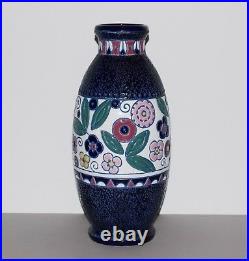 Vase en faïence Amphora époque Art Déco a décor d'oiseaux hirondelle