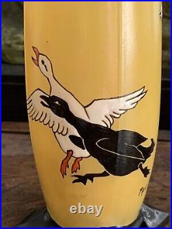 Vase en verre émaillé 1920's art déco envolée de canards signé Paul Dupont