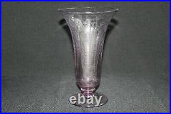 Vase en verre signé VERAME décor dégagé à l'acide époque Art déco, H 21.5 cm