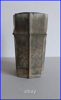 Vase moderniste en bronze Art deco par Bosisio Italy