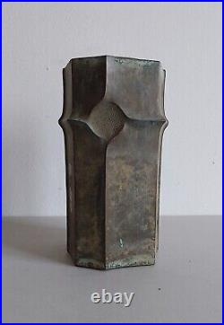 Vase moderniste en bronze Art deco par Bosisio Italy