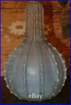 Vase opalescent René Lalique Le Dentelé 1912
