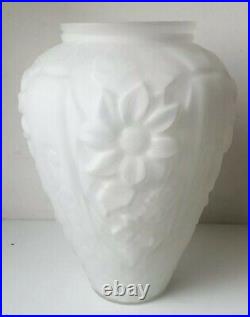 Vase verre blanc Art deco MADE IN FRANCE fleurs dessins géométriques no lalique